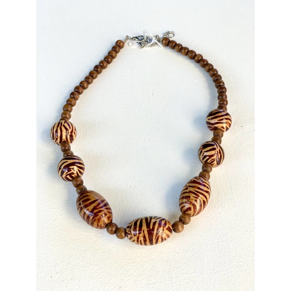 Animal Print Necklace - Picture 2 of 2